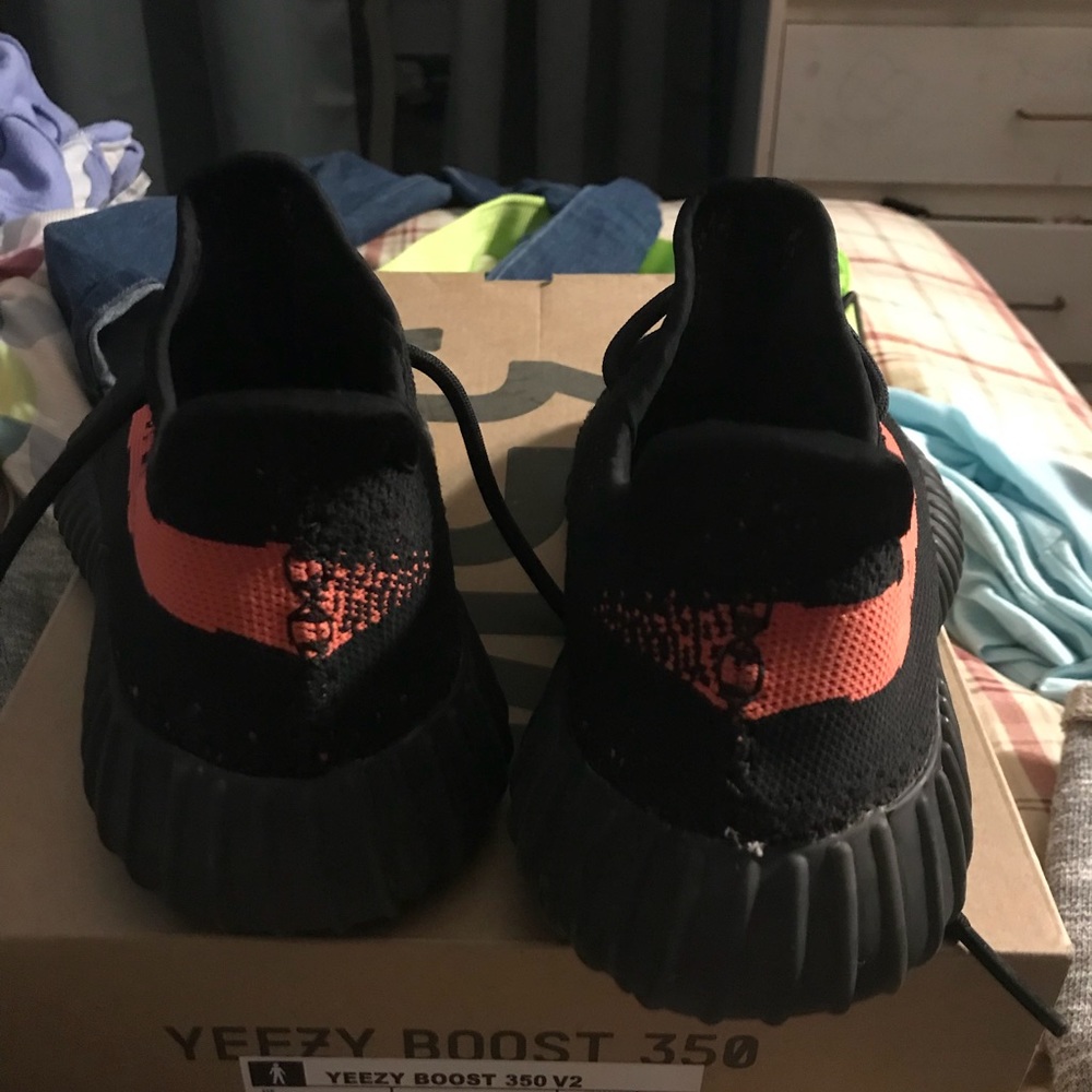 SOLD Yeezys boost 350 boys sz 6
